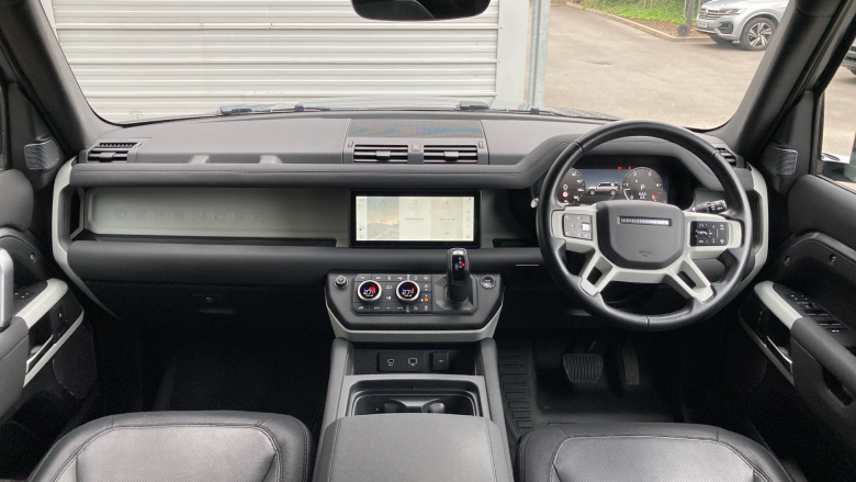 Land Rover Defender 3.0 D300 X-Dynamic SE 110 5dr Auto [7 Seat] Diesel Estate